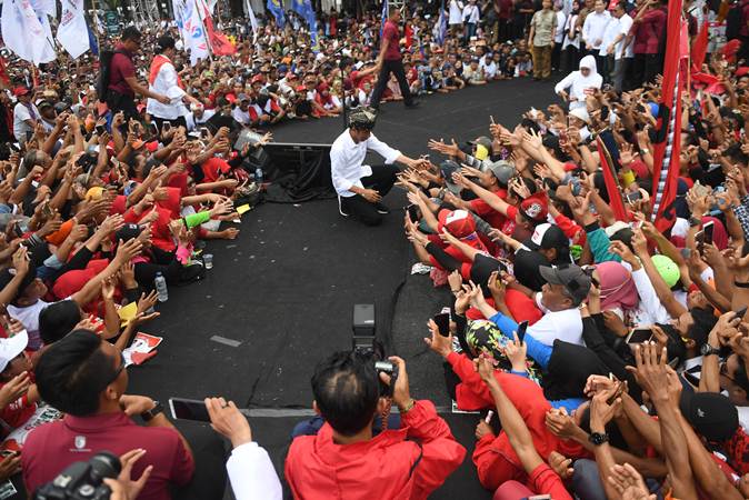  Jokowi Ajak Masyarakat Datangi TPS, Jangan Sampai Golput