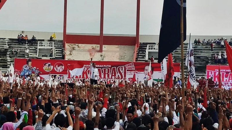 Kampanye Terbuka, Jokowi Puji Warga Jember Yang Kreatif dan Religius
