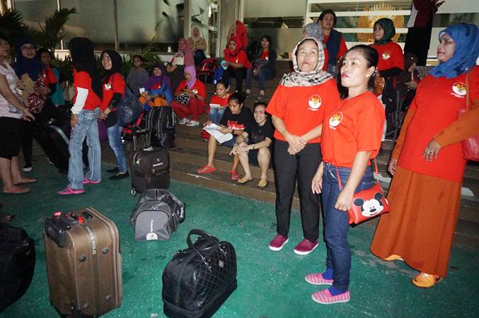  TKI Penghuni Shelter KBRI Dipulangkan dari Malaysia