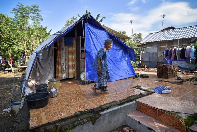  Korban Gempa Lombok Barat Menunggu Bantuan Rumah