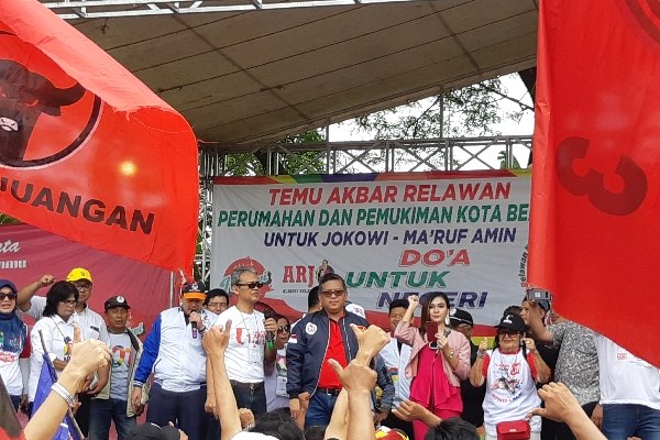 Hasto Kristiyanto : Jokowi Tahu Mana Laporan yang Cuma \'ABS\'