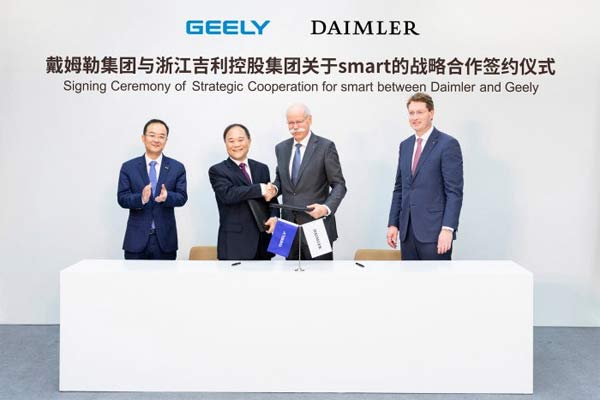  Daimler dan Geely Bentuk Patungan Kembangkan Smart