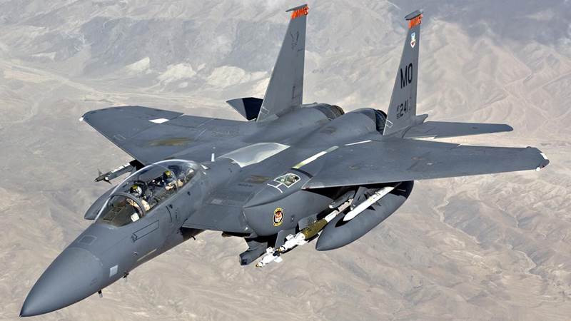 Pesawat tempur F-15 Amerika Serikat/Pinterest