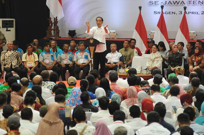  Presiden Jokowi Hadiri Silaturahmi Gapoktan dan Perpadi di Sragen