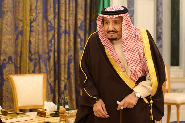  Beri Pinjaman Dana, Raja Salman Kunjungi Bahrain