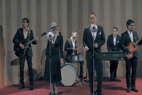 Maliq and D'Essentials - Youtube