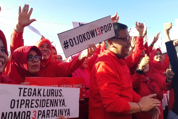  PDIP \'Memerahkan\' Bandar Lampung, Promosikan Program Jokowi Lewat Senam Bersama