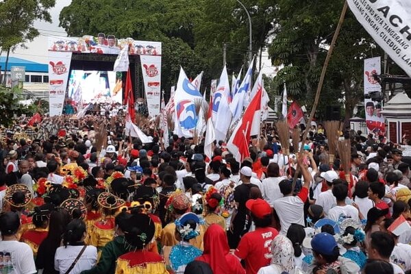  Rekaman Kamera Saat Jokowi-Ma\'ruf Amin Sapa Tangerang