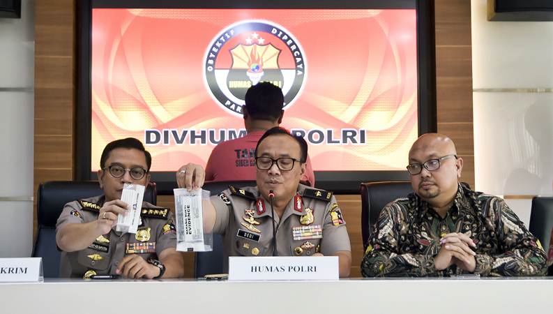  Barang Bukti Kasus \"Hoaks Server KPU Disetting untuk Menangkan Jokowi\"