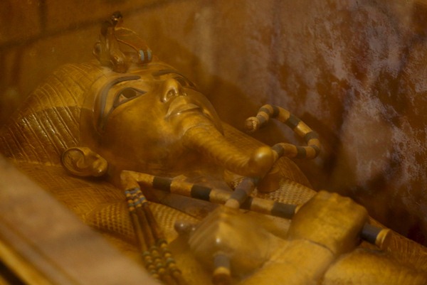 Mumi Langka Berumur 2.500 Tahun Ditemukan di Mesir