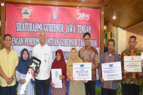  Bank Jateng Serahkan Tiga Bantuan di Kabupaten Cilacap