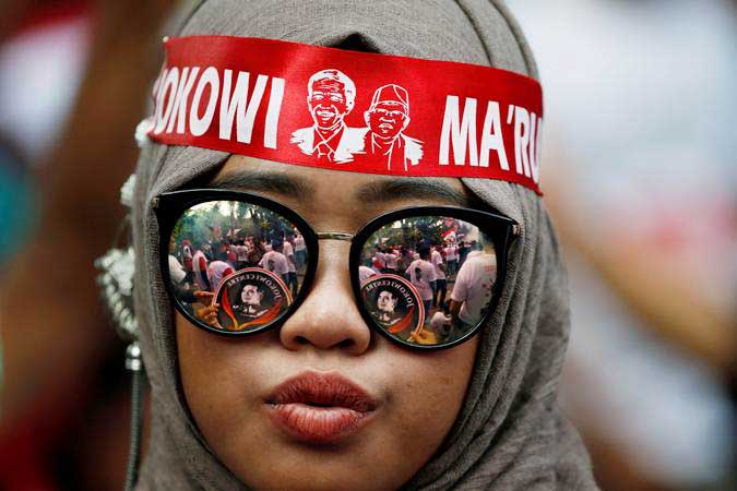  Jokowi-Ma\'ruf Ungguli Prabowo-Sandiaga Empat Persen di Jabar