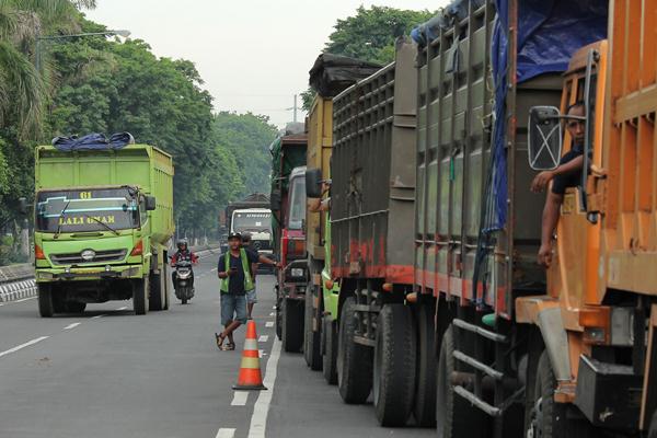  Truk Barang Banyak yang Uzur, Tak Cocok dengan Tol Trans-Jawa