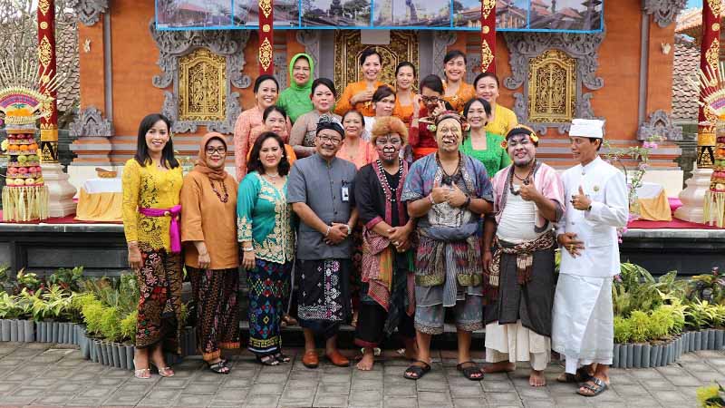  Semangat Tingkatkan Sinergi dan Pelayanan, Manajemen Bandar Udara Internasional I Gusti Ngurah Rai – Bali Gelar Dharma Shanti