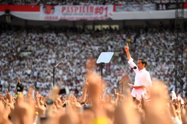  Orasi Jokowi di GBK Ditutup Doa Ma\'ruf Amin dan Selawat Yusuf Mansyur