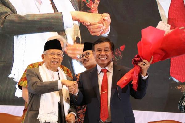  Ma\'ruf Amin Luncurkan Buku Macronomics