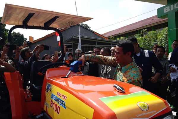  Kementan Klaim Penggunaan B100 Bisa Pangkas Biaya Operasional Alsintan