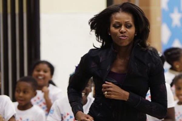 Promosikan Autobigrafinya, Michelle Obama Disambut Hangat Warga London