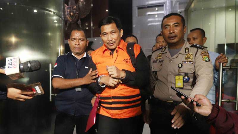  Kasus Suap Jasa Angkut Pupuk : Masa Tahanan Bowo Sidik dkk. Diperpanjang 40 Hari