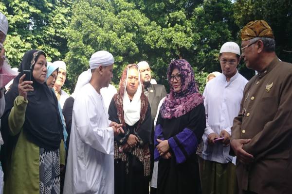  Mbak Tutut Silaturahmi ke Pondok Pesantren Majlis Al Ihya Bogor