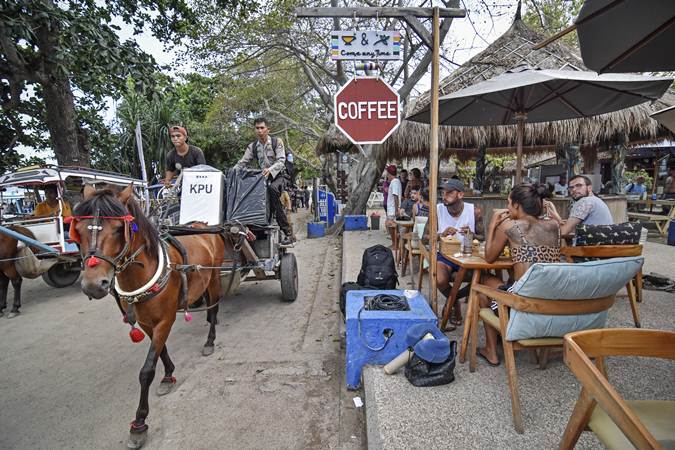  Distribusi Logistik Pemilu 2019 di Kawasan Wisata Tiga Gili