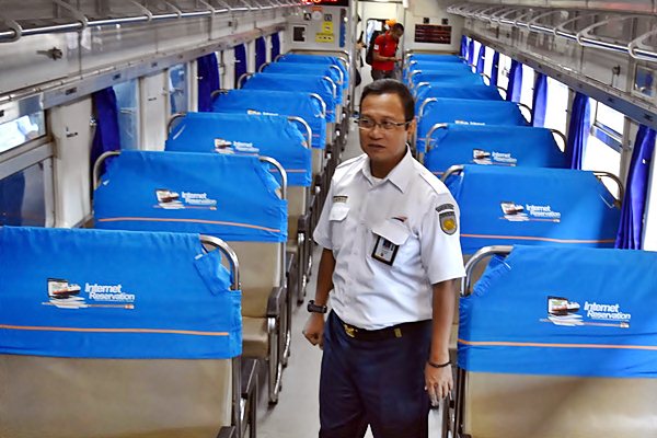  Penumpang Kereta di Semarang Meningkat Jelang Pencoblosan