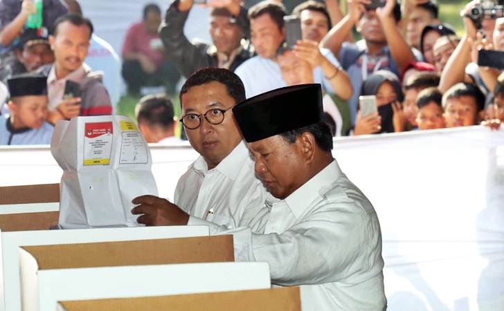  Usai Mencoblos, Prabowo-Sandi dan Pimpinan Parpol Koalisi Pantau Quick Count 