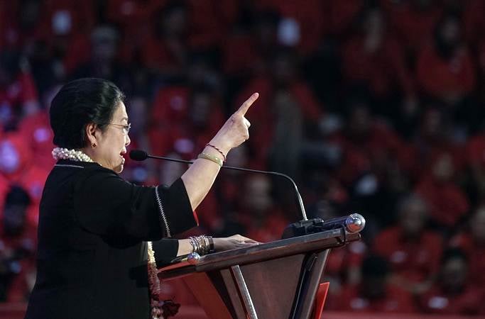 Jelang Pengumuman Quick Count : Megawati ke Istana Temui Jokowi