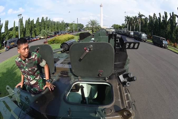  Pasukan TNI Siap Siaga di Kawasan Monas