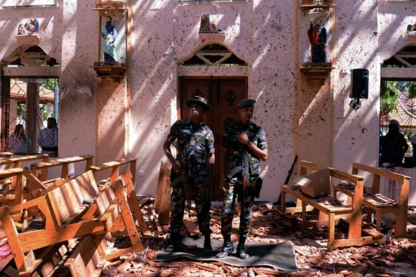  Korban Jiwa Bom Sri Lanka Bertambah Jadi 310 Orang, 40 Orang Diamankan
