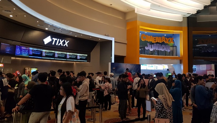  Penggemar Avengers Nonton Sejak Subuh, Warganet Minta Jangan Spoiler
