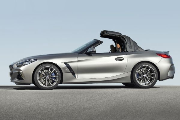  MODEL ROADSTER : All New BMW Z4 Diluncurkan