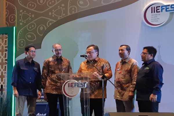  Gaet Milenial, KNKS Gelar Festival Ekonomi Syariah di Bandung