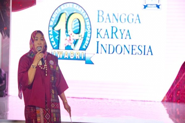  Aktris Jenny Rachman Resmikan Pameran Bazar Produk Hasil UMKM