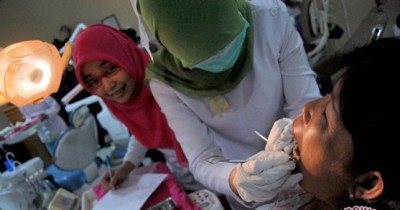  Dokter Gigi di Indonesia Masih Kurang