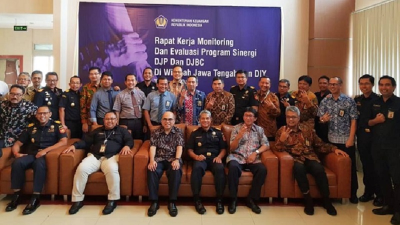  Joint Program Bea Cukai dan Pajak Jateng DIY Setor Ratusan Miliar Rupiah ke Negara