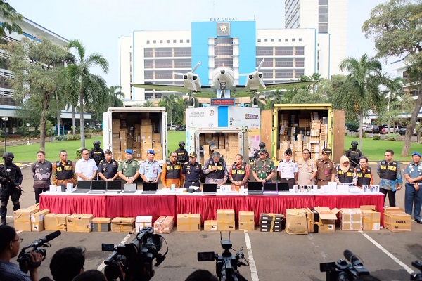  Sinergi Kementerian Keuangan c.q DJBC Dengan Kementerian/Lembaga Lain Rilis Hasil Penindakan Telepon Genggam Senilai Kurang Lebih Rp61,86 Miliar