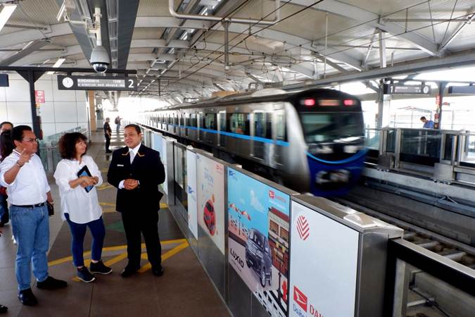  Suasana Sahabat Daihatsu di Stasiun MRT