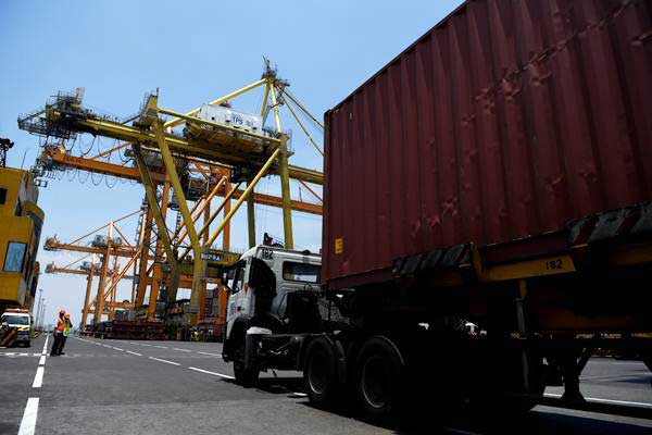  BMC Resmi Operasikan Depo Peti Kemas di Pelabuhan Tanjung Perak
