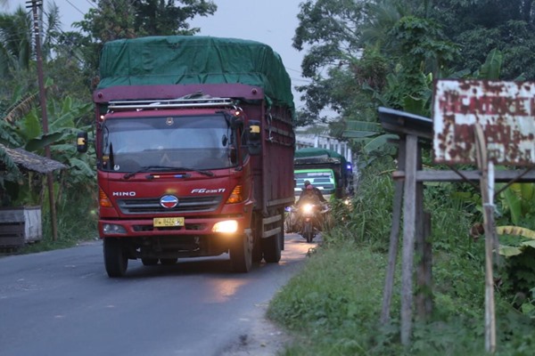  Minim Tindakan Tegas, Truk ODOL Merajai Jalanan Lintas Sumatra