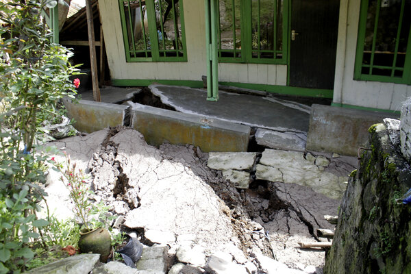  Rumah Rusak Akibat Pergerakan Tanah di Sukabumi Menjadi 90 Unit