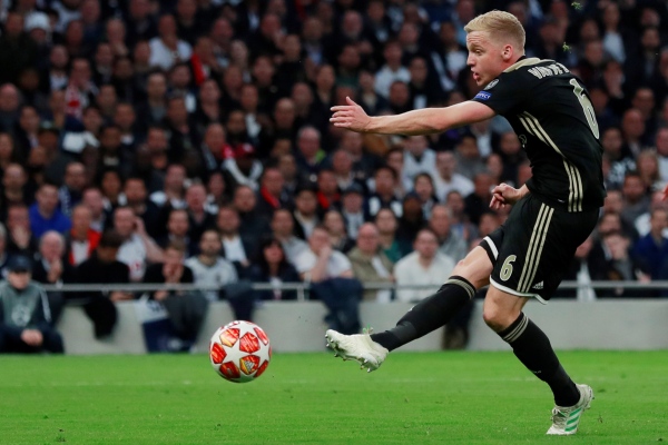  Real Madrid Incar Donny van de Beek