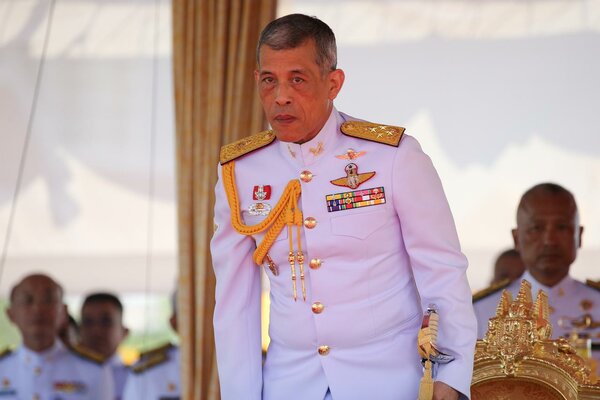  Raja Thailand Keluarkan Perintah Pertamanya