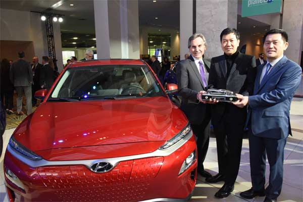  Mobil SUV Hyundai Kona Resmi Mengaspal di Pekanbaru