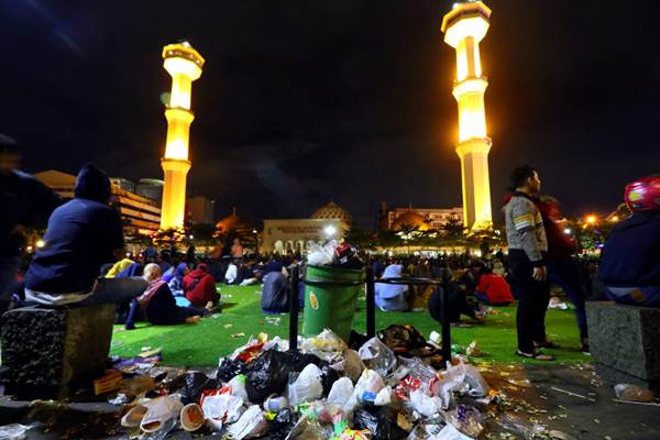  Pemkot Bandung Gandeng Qlue Rancang Aplikasi Pelaporan Sampah