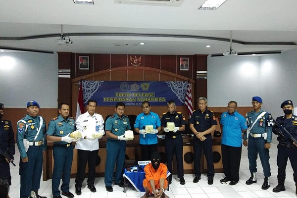  Bersama BNN dan TNI Bea Cukai Gagalkan Penyelundupan 54 Kg Sabu
