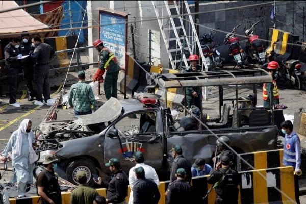  Bom Meledak di Kuil Sufi Pakistan, 9 Orang Tewas