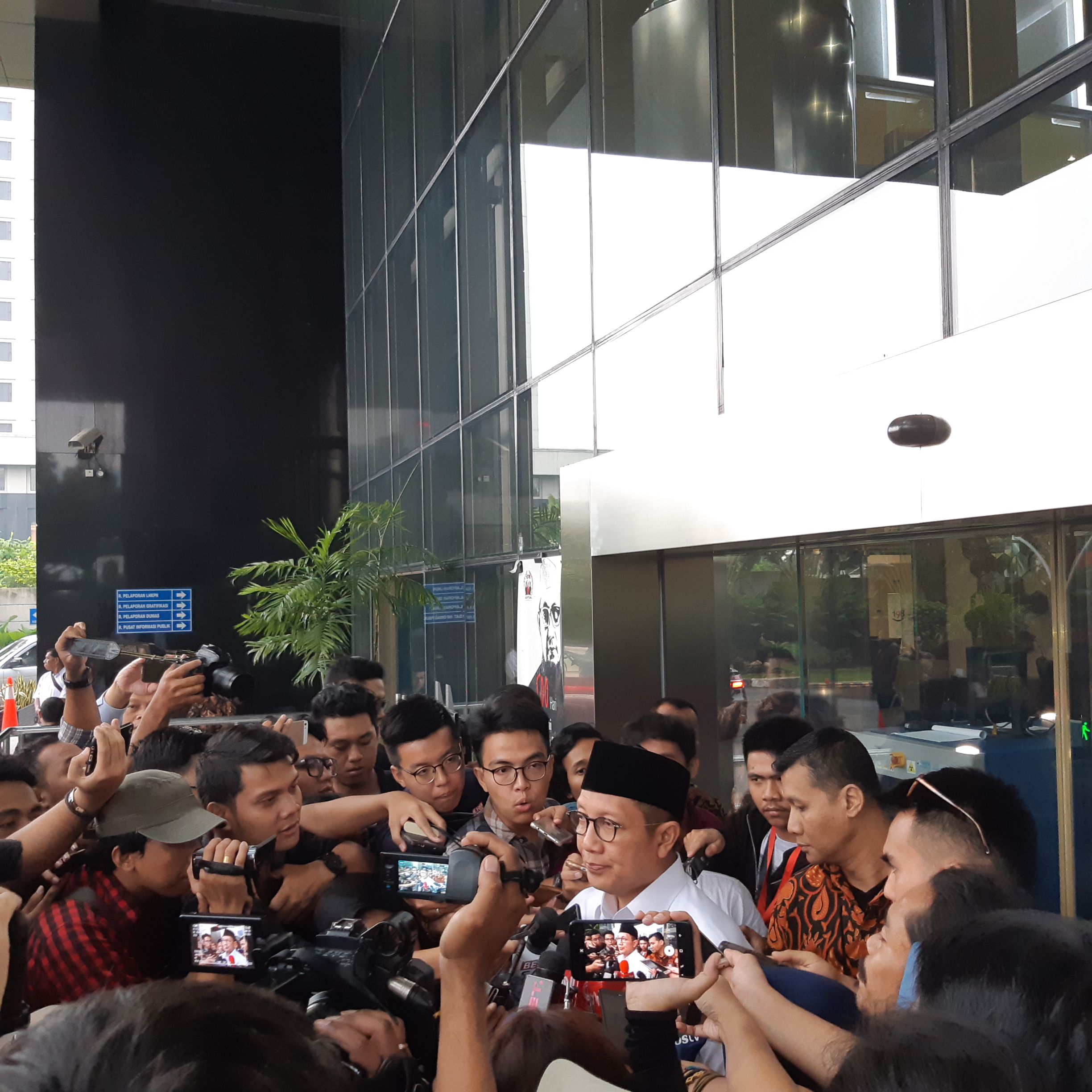  Diperiksa Penyidik KPK Hampir 5 Jam, Menag Lukman Hakim Saifuddin Mengaku Ditanya Banyak Hal