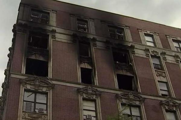  Apartemen di New York Terbakar, 6 Tewas