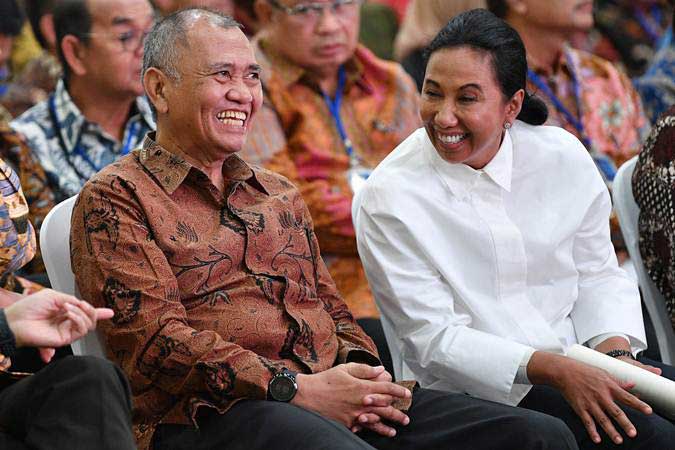  Menteri Rini Gusar Pejabat di Perusahaan BUMN Terjerat Korupsi